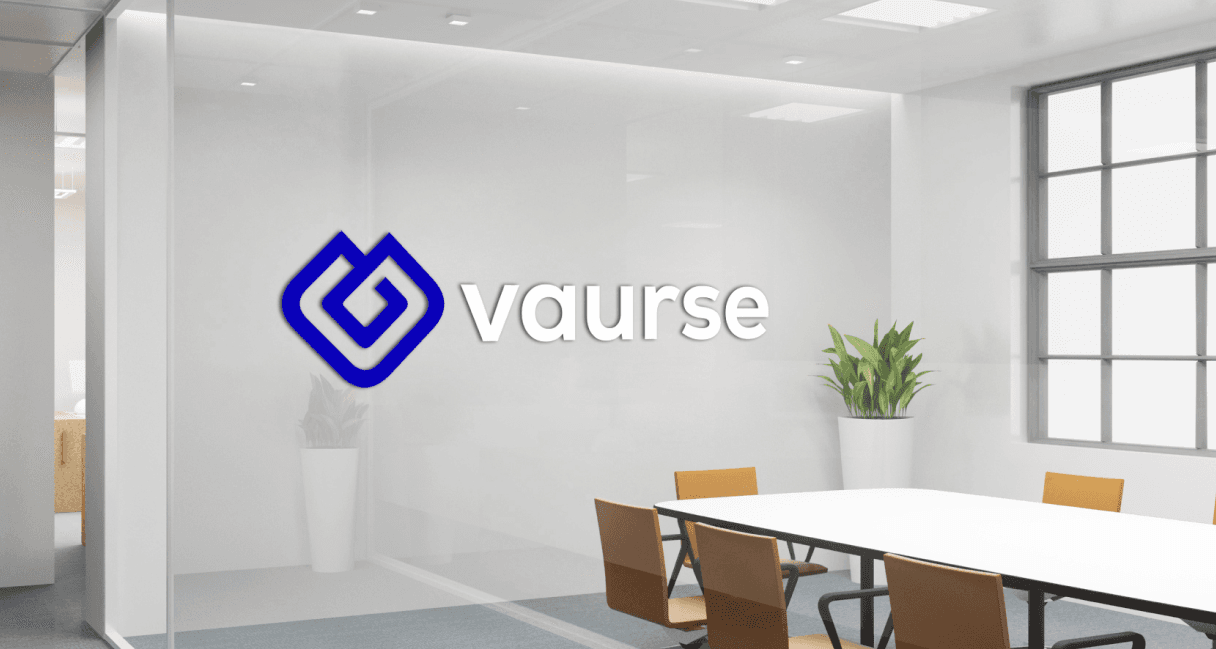 happy-colleagues-coworking