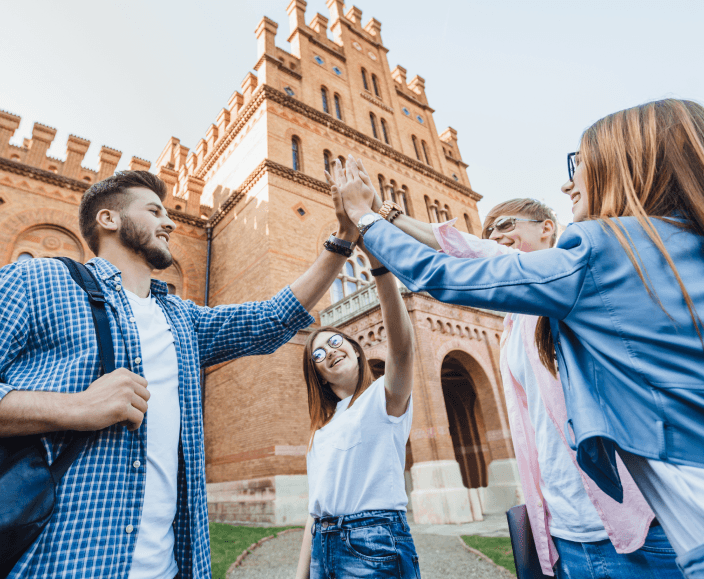 Univercity's carrer student enhance with vaurse